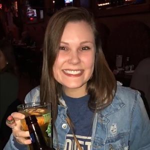 Meet your Posher, Kayla